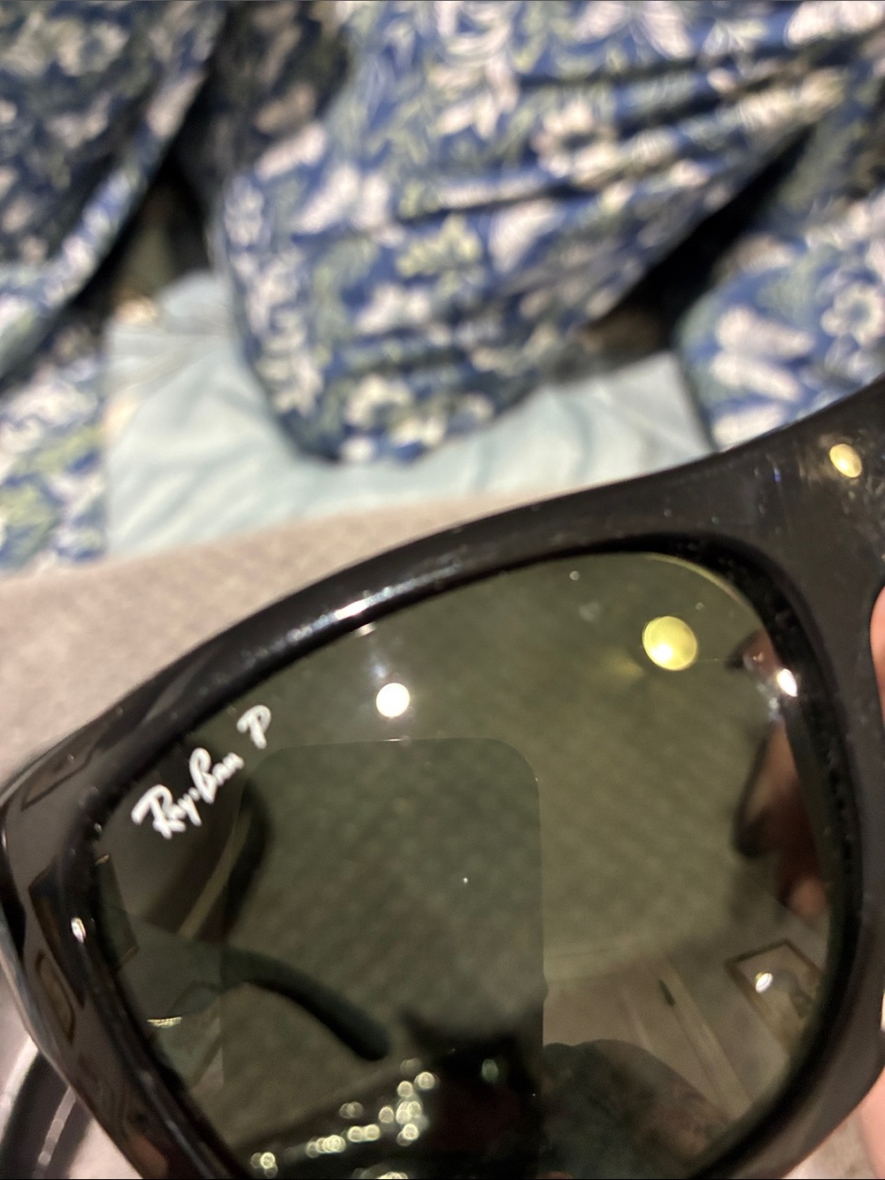 Ray Ban 4194 Sunglasses Black Frame Black Lenses - Picture 7 of 9